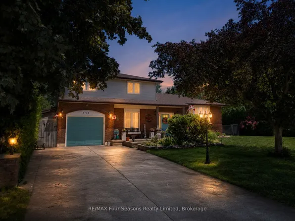 397 Falconer St, Saugeen Shores, ON N0H 2C2