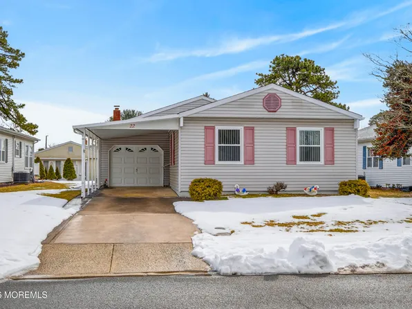 22 Inverell Drive, Toms River, NJ 08757