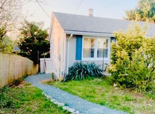 879 Ridge St #D, Charlottesville, VA 22902