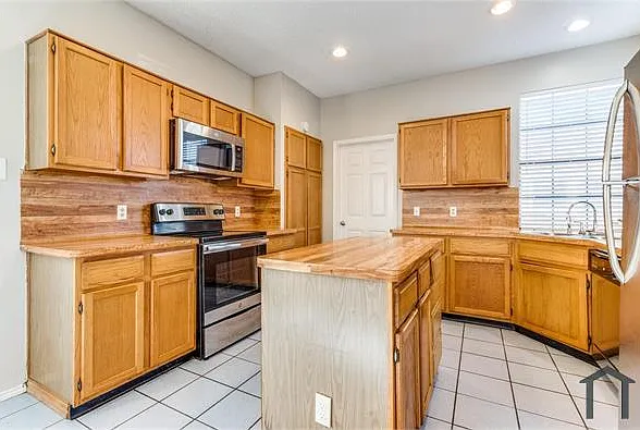 1618 Briargrove Dr — Photo 14