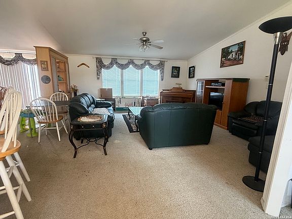 3rd image of 313 EAGLE RIDGE DR