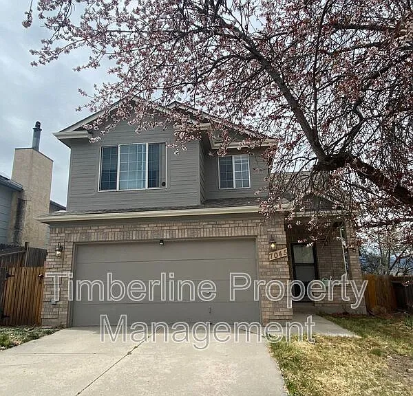7045 Sproul Ln — Photo 1