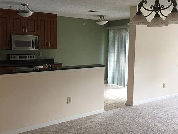 5th image of 180 Fox Hollow Dr APT 101