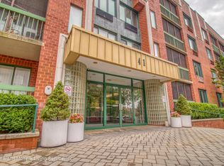 41 Wellington Ct APT 3I, Staten Island, NY 10314