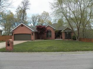 5667 E Eastmore Dr, Springfield, MO 65809