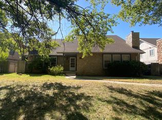 1033 E Redwood Rd, Derby, KS 67037
