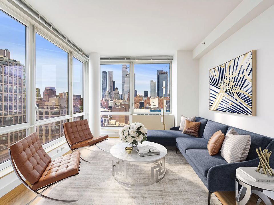 1st image of 450 W 17th St APT 1610
