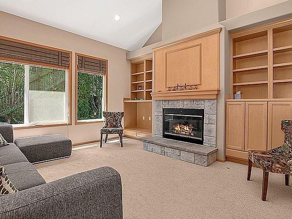5th image of 20543 NE 26th St