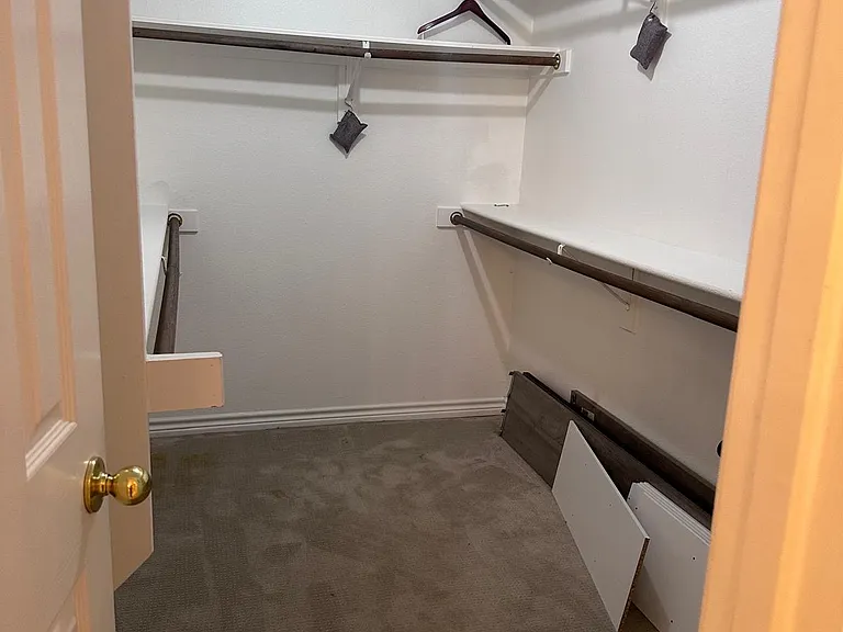 2307 Bay Lakes Ct — Photo 2