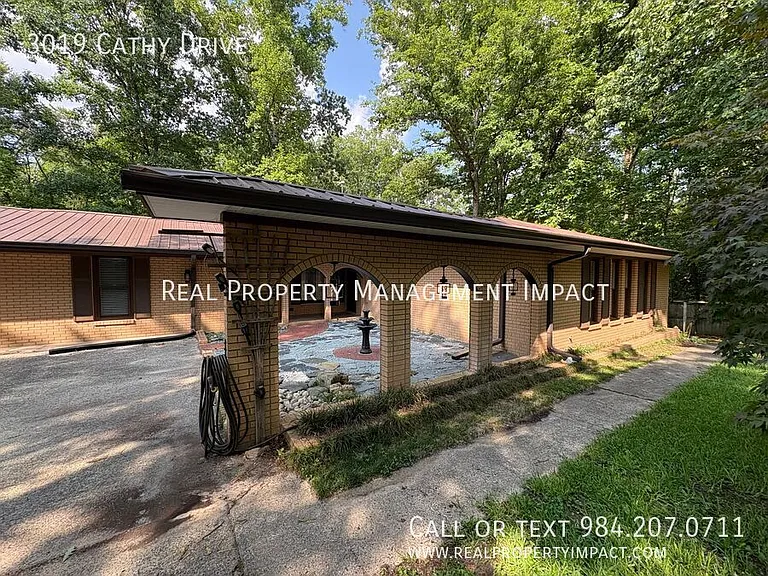 3019 Cathy Dr — Photo 3
