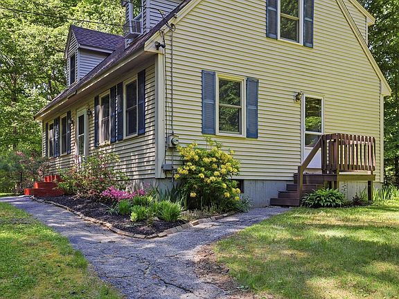 4th image of 714 Main Street