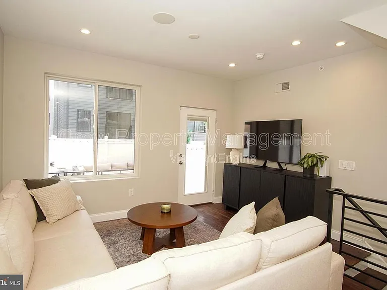 1616 Cambridge St #A — Photo 1