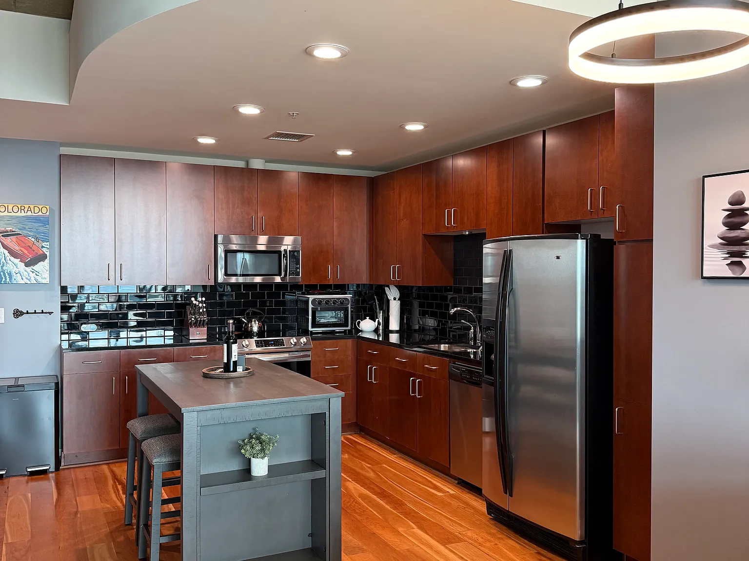 1 bed, 849 sqft, $2,800 — Photo 3