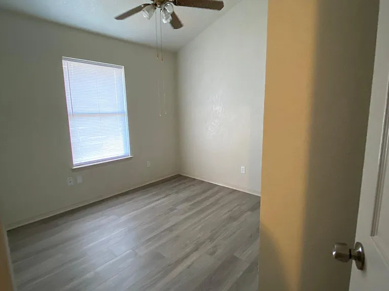 3126 Bay Hurst Dr — Photo 7