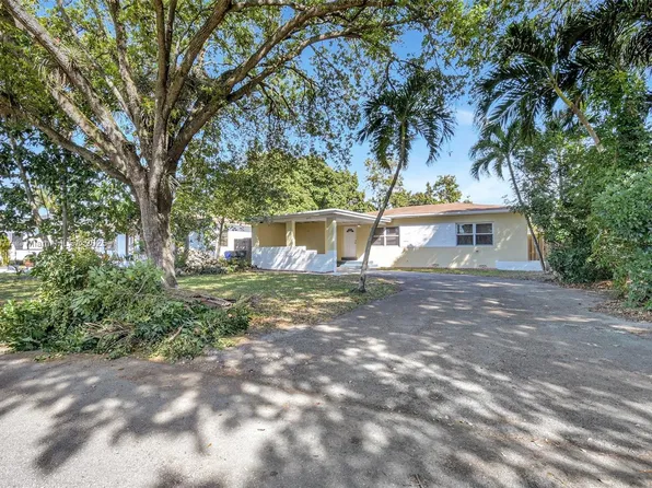 6433 Wiley St, Hollywood, FL 33023