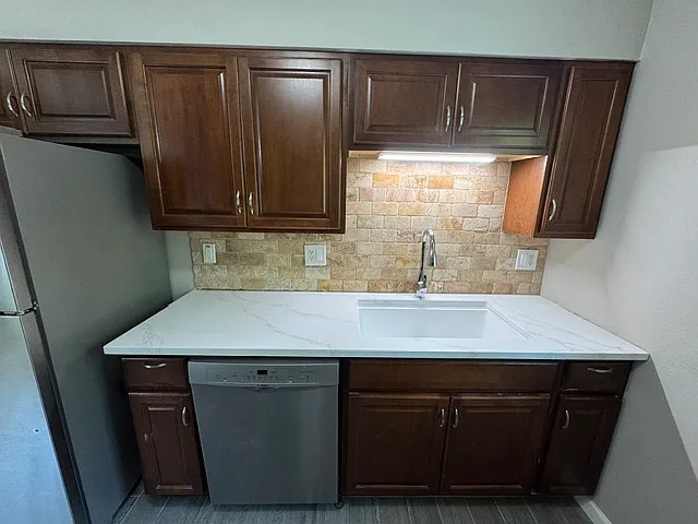 522 Mariedale Dr — Photo 3
