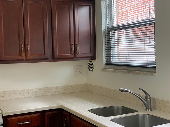 2nd image of 2226 Westervelt Ave Floor 1
