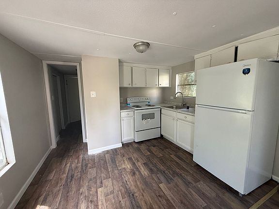 4th image of 100 Mastin Lake Way NE #5