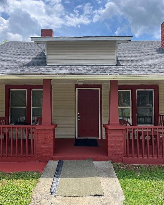 2nd image of 1100 Anderson Pl