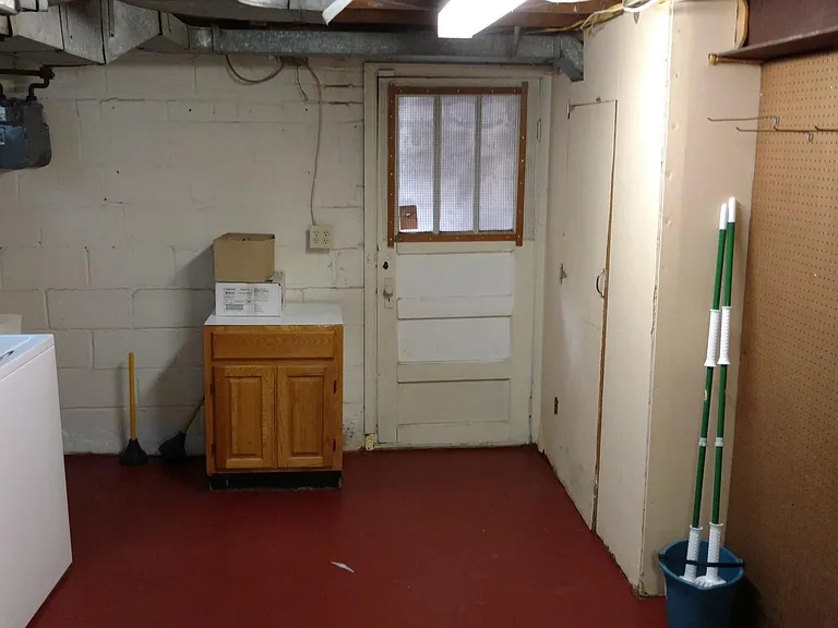 1605 N Stafford St — Photo 18