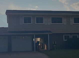 431 Red Fox Rd SE, Cedar Rapids, IA 52403