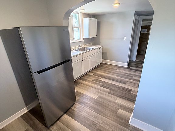 4th image of 2405 9th St NW