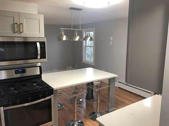 5th image of 136 Westville St Floor 3
