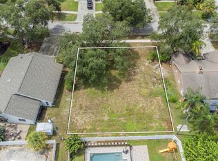 Kenneth Way, Tarpon Springs, FL 34689