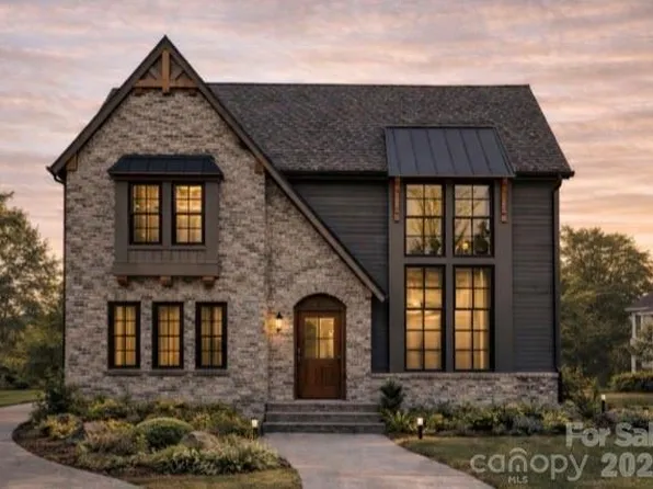 3759 Old Village Dr, Maiden, NC 28650