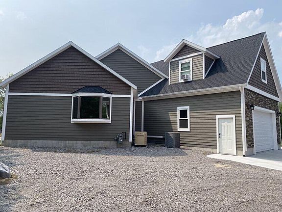 2nd image of 1245 Greenhaven Ln