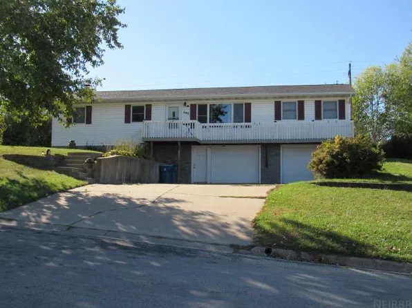 645 N Birch St, Monticello, IA 52310