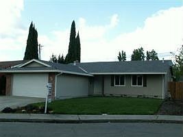 2nd image of 326 Lily St