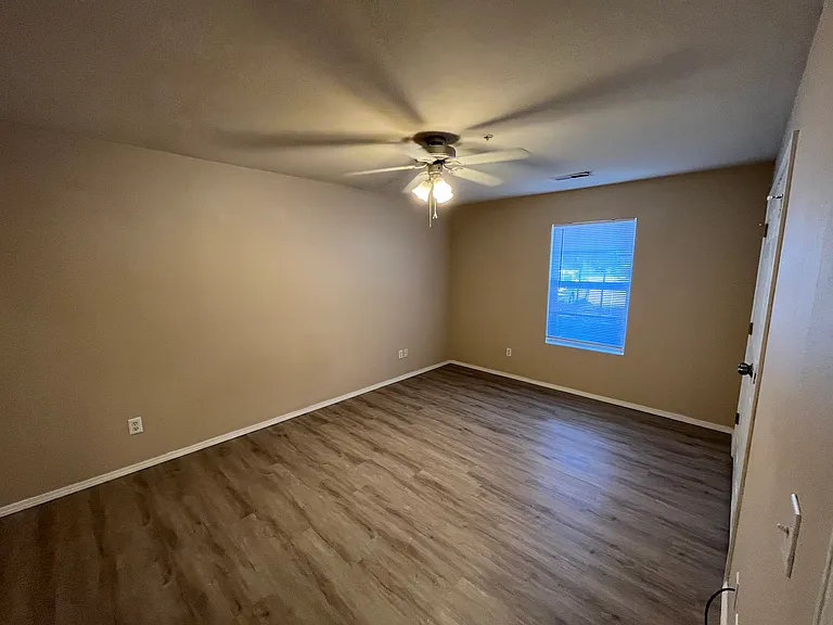 Clifton Height Apartments — Photo 54