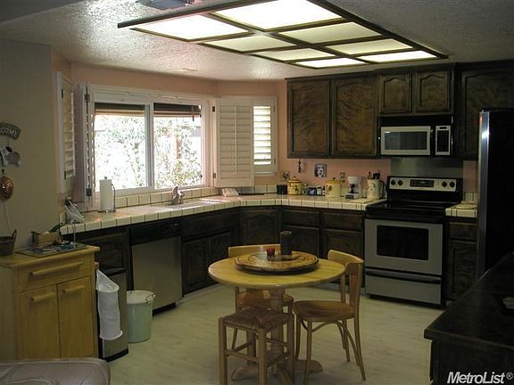 5th image of 8719 Gaines Ave