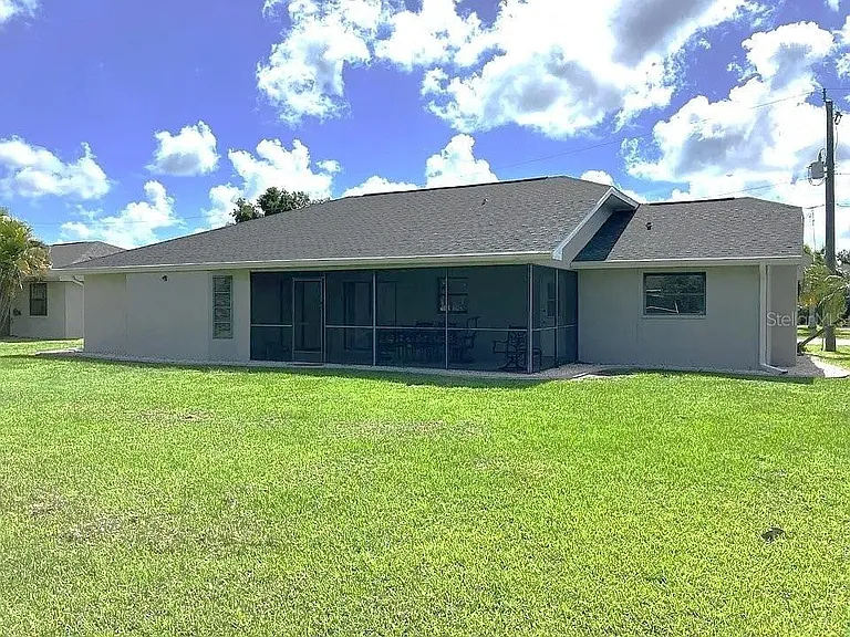 367 Mendoza St — Photo 3