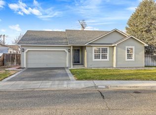 9025 W Falls Ave, Kennewick, WA