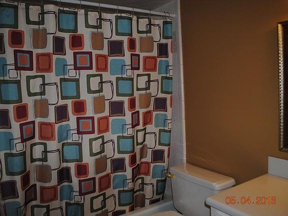 4th image of 1504 Southpointe Dr #C