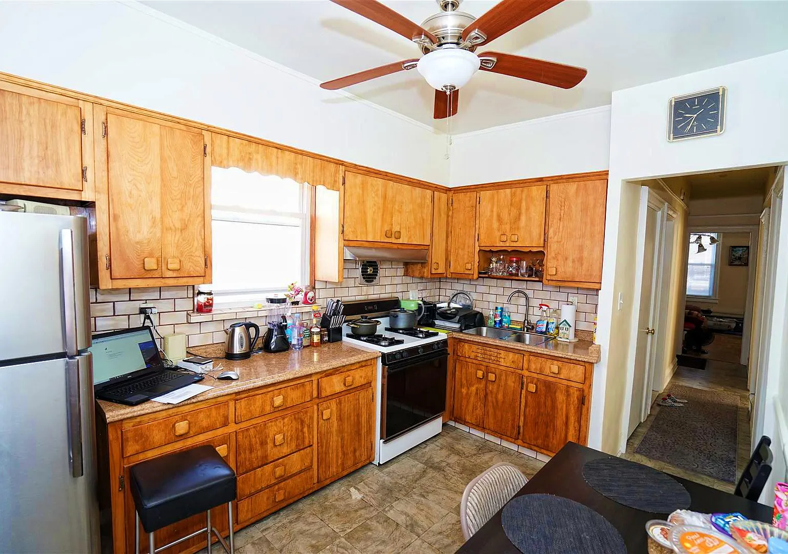 1 bed, 1100 sqft, $2,300 — Photo 1