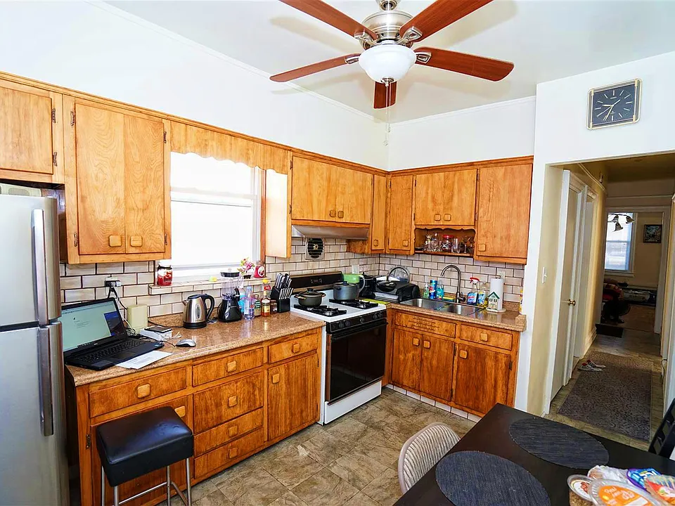 3730 Laurel Ave #2