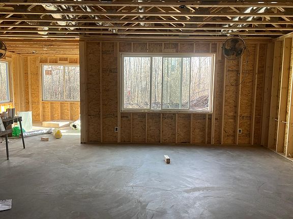 3rd image of 12157 Butternut Rd