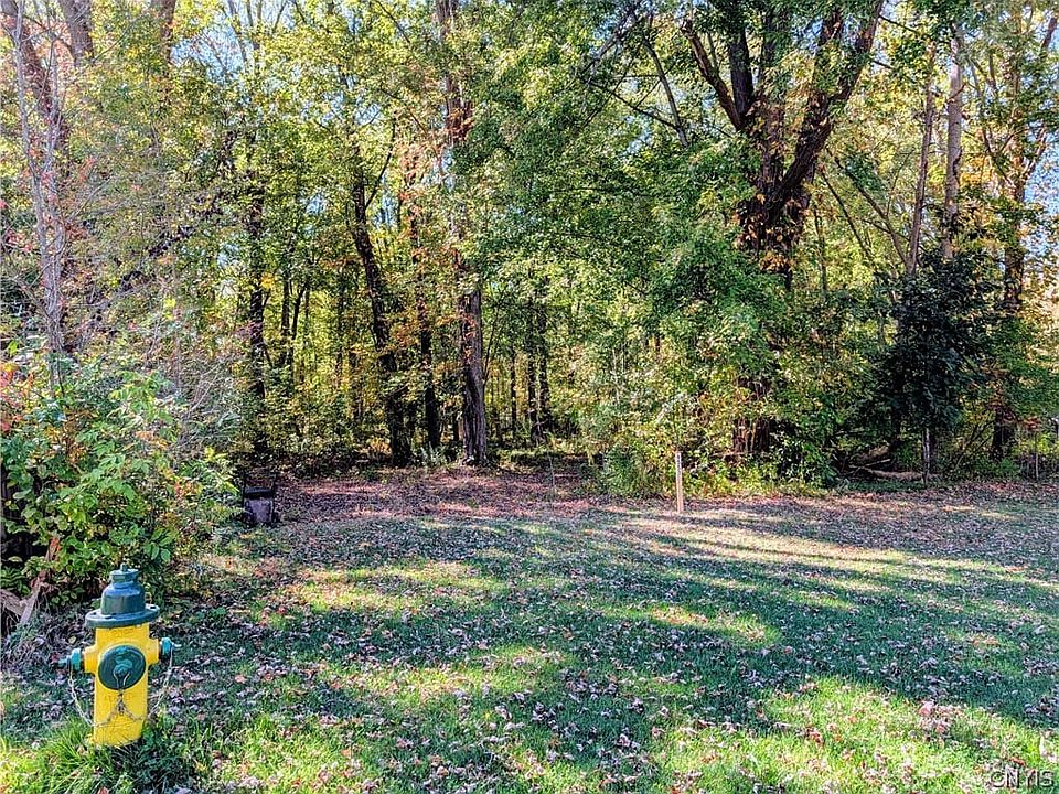 2nd image of 9553 Horseshoe Island Rd