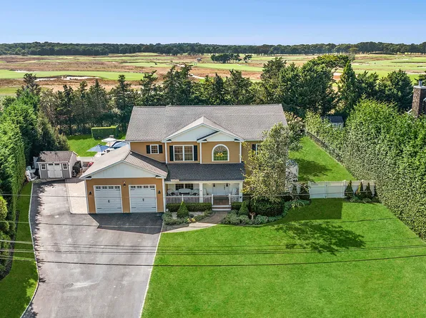 23 Knollwood Dr, Southampton, NY 11968