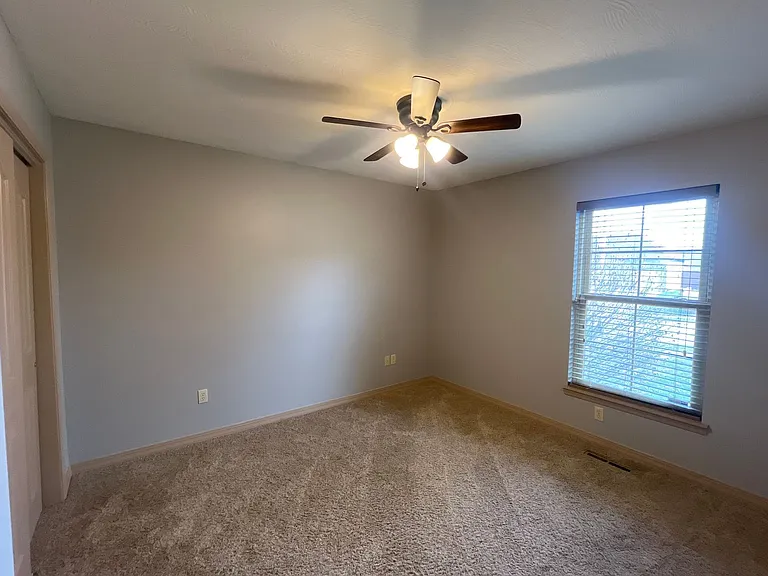 5733 S Lexington Ave — Photo 15