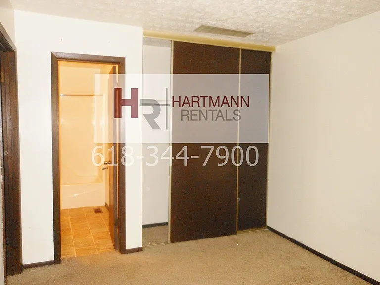 809 Patty Dr — Photo 6