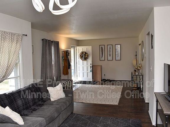 3rd image of 7439 Xerxes Ave S