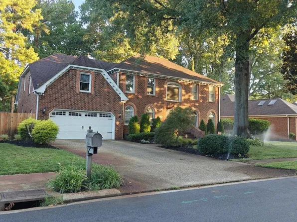 1118 Fairway Dr, Chesapeake, VA 23320