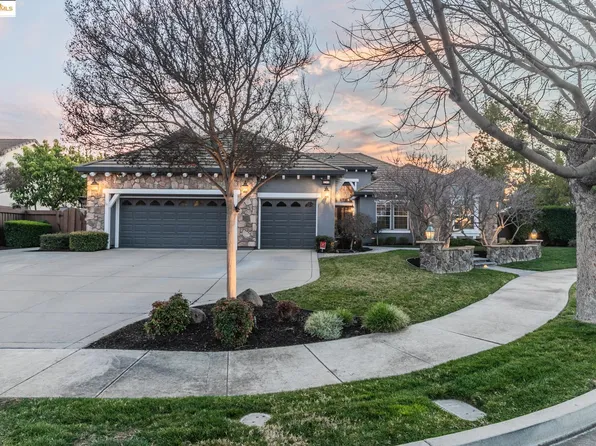 2245 Trinity Pl, Brentwood, CA 94513