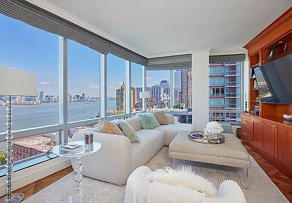 3rd image of 10 Little West St #18A