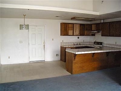 3rd image of 1113 Carmelita Ave