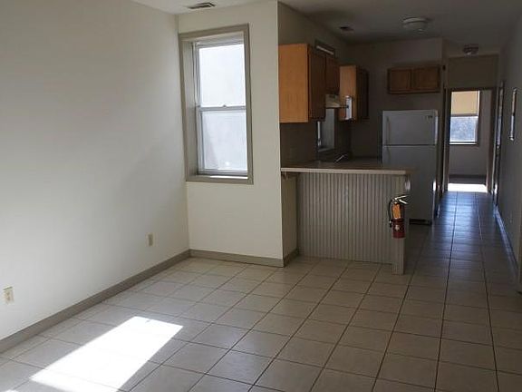 3rd image of 1430 W Susquehanna Ave #3